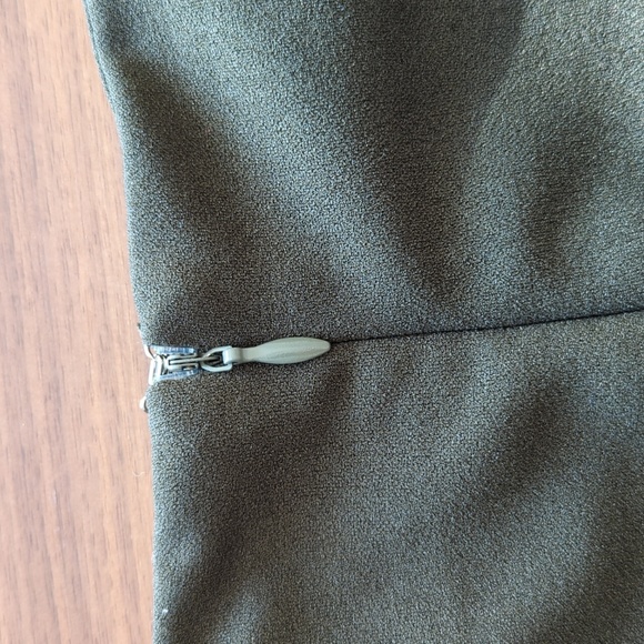 Shein skirt in color army green - L - Picture 3 of 5